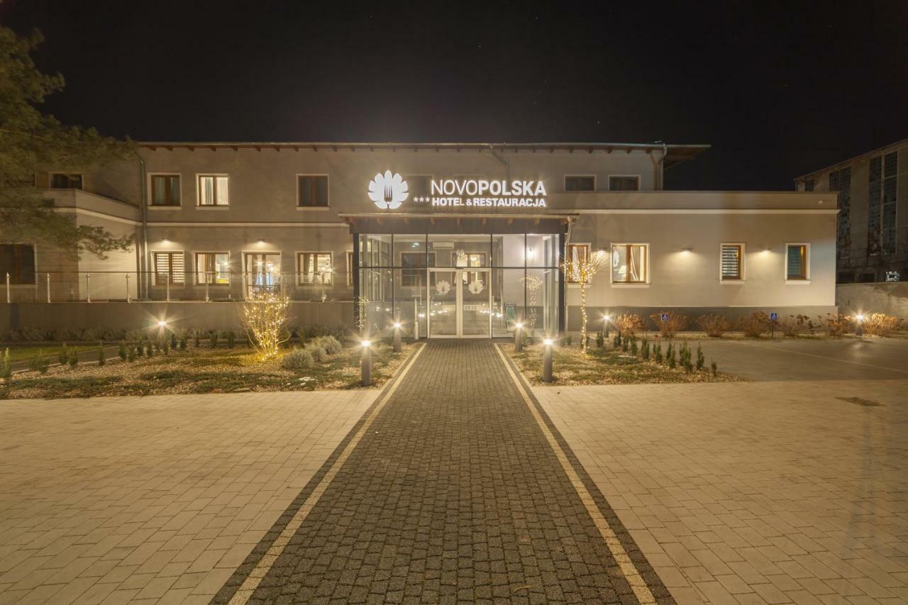 Novopolska - Hotel I Restauracja Koscian Bagian luar foto