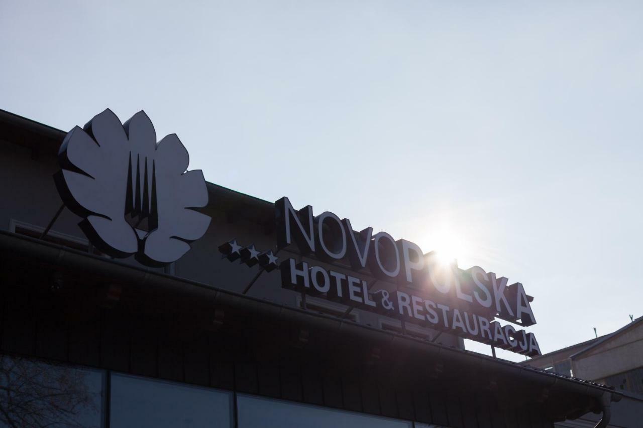 Novopolska - Hotel I Restauracja Koscian Bagian luar foto